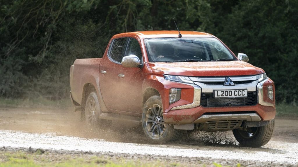 Mitsubishi L200 will share a platform with the Navara