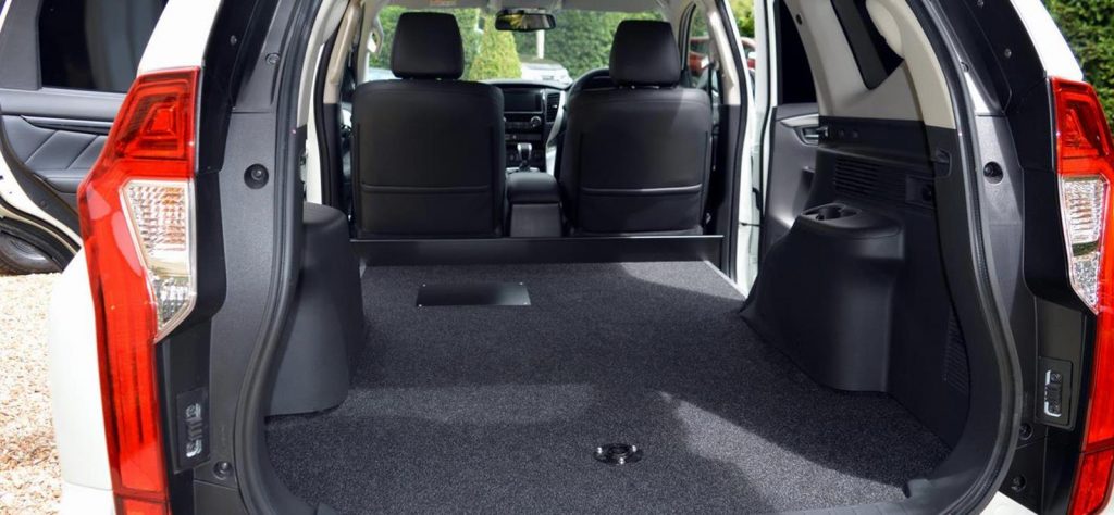Mitsubishi Shogun Sport Commercial load bay