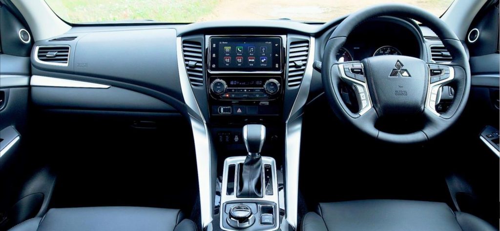 Mitsubishi Shogun Sport Commercial dashboard