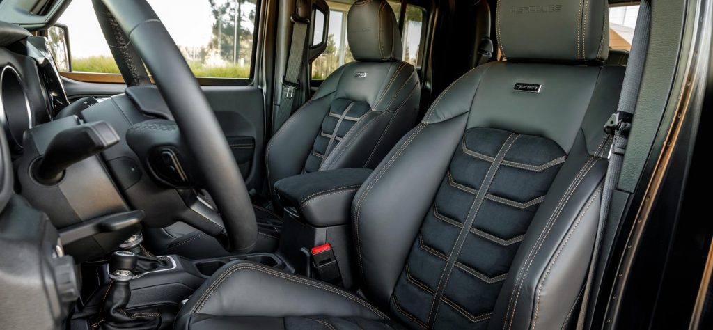 Rezvani Hercules 6x6 interior