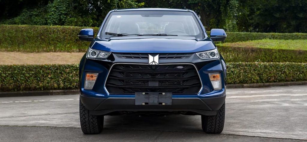 Chinese Qingling Taga Daka H pickup truck front