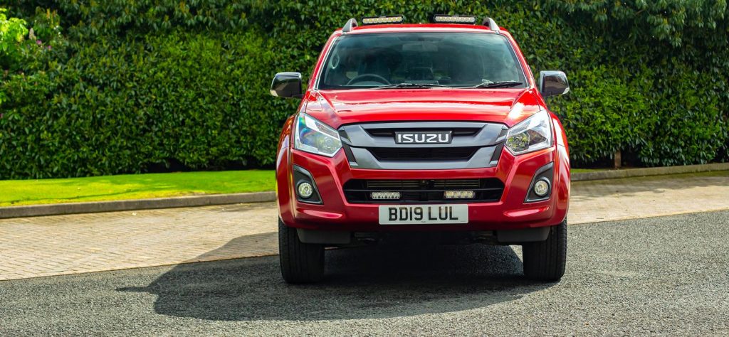 Isuzu D-Max Blade pickup truck