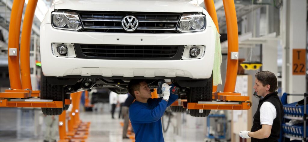 Volkswagen Amarok production line in Hanover factory ahead of Ford joint venture