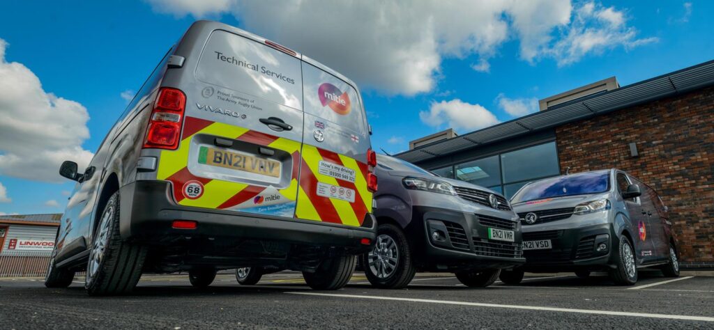 Vauxhall Vivaro-e x Mitie