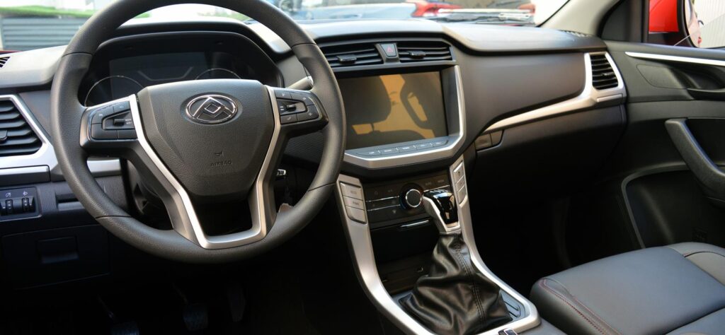 Maxus LDV T70 Pickup interior