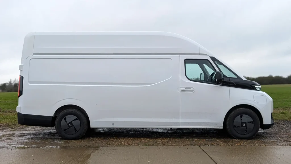 Farizon SV L3H3 review side profile