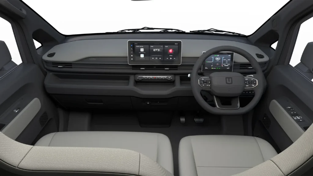 Farizon V7E cab dashboard interior