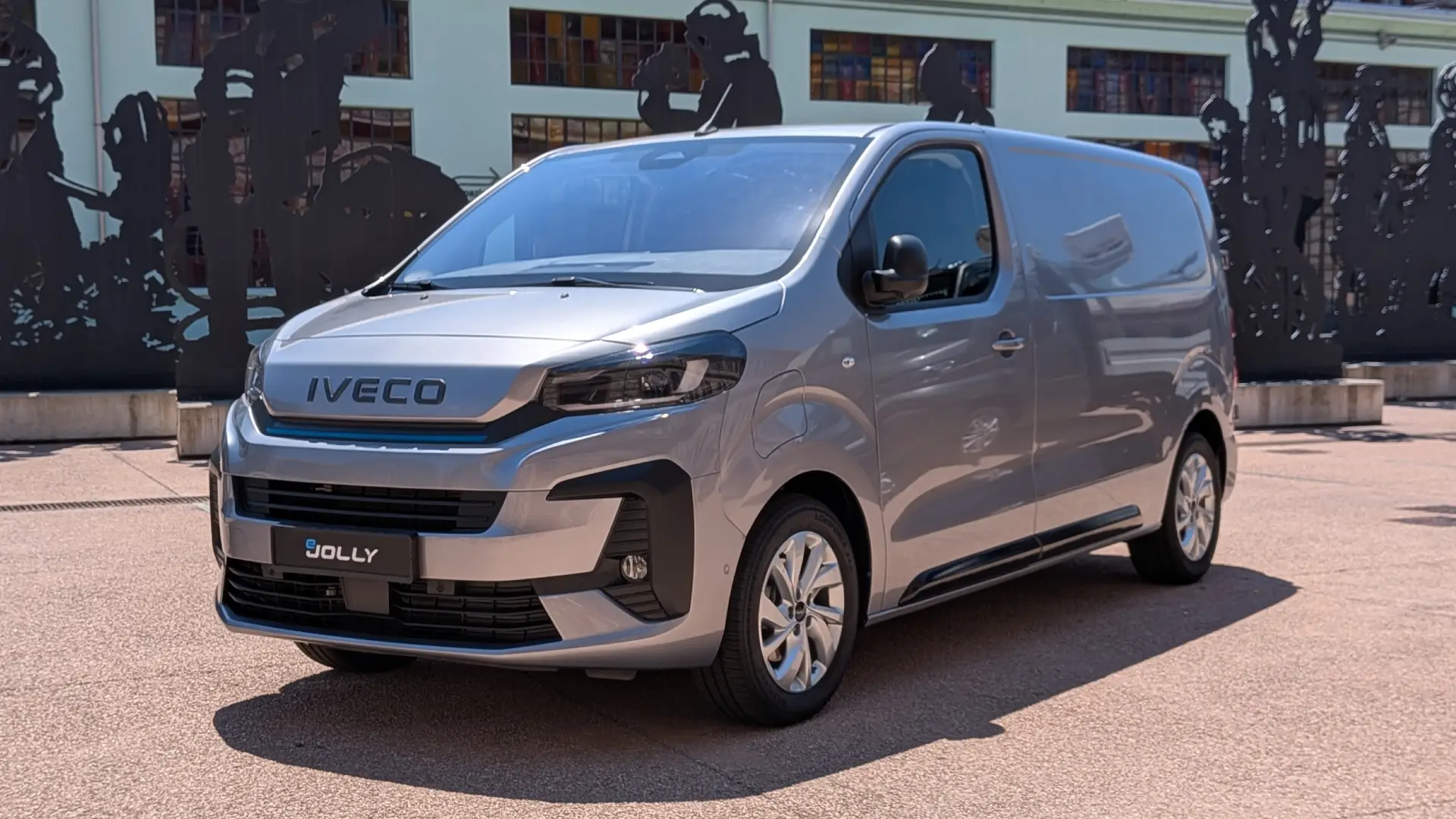 Iveco banking on truck-style backup for eJolly and eSuperJolly